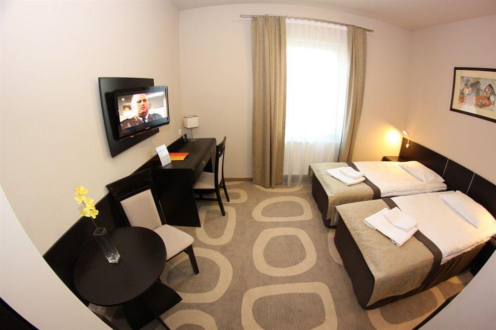 Hotel Picaro Stok Łagów Eksteriør billede