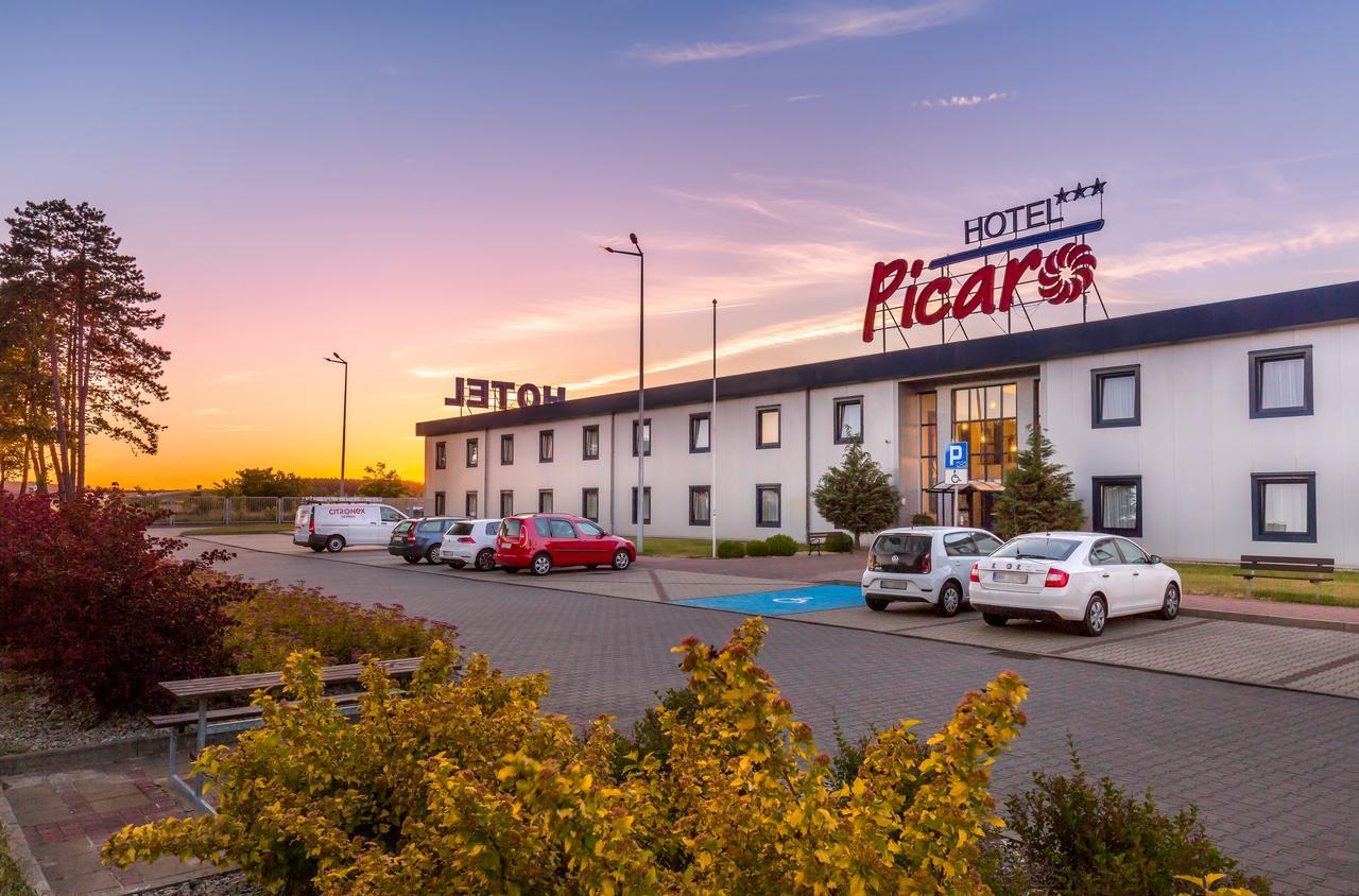 Hotel Picaro Stok Łagów Eksteriør billede