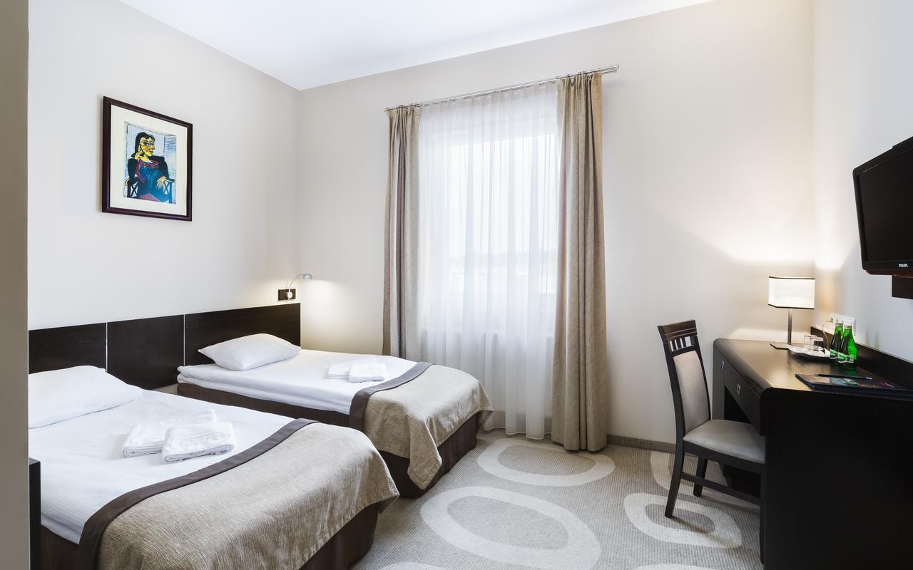 Hotel Picaro Stok Łagów Eksteriør billede